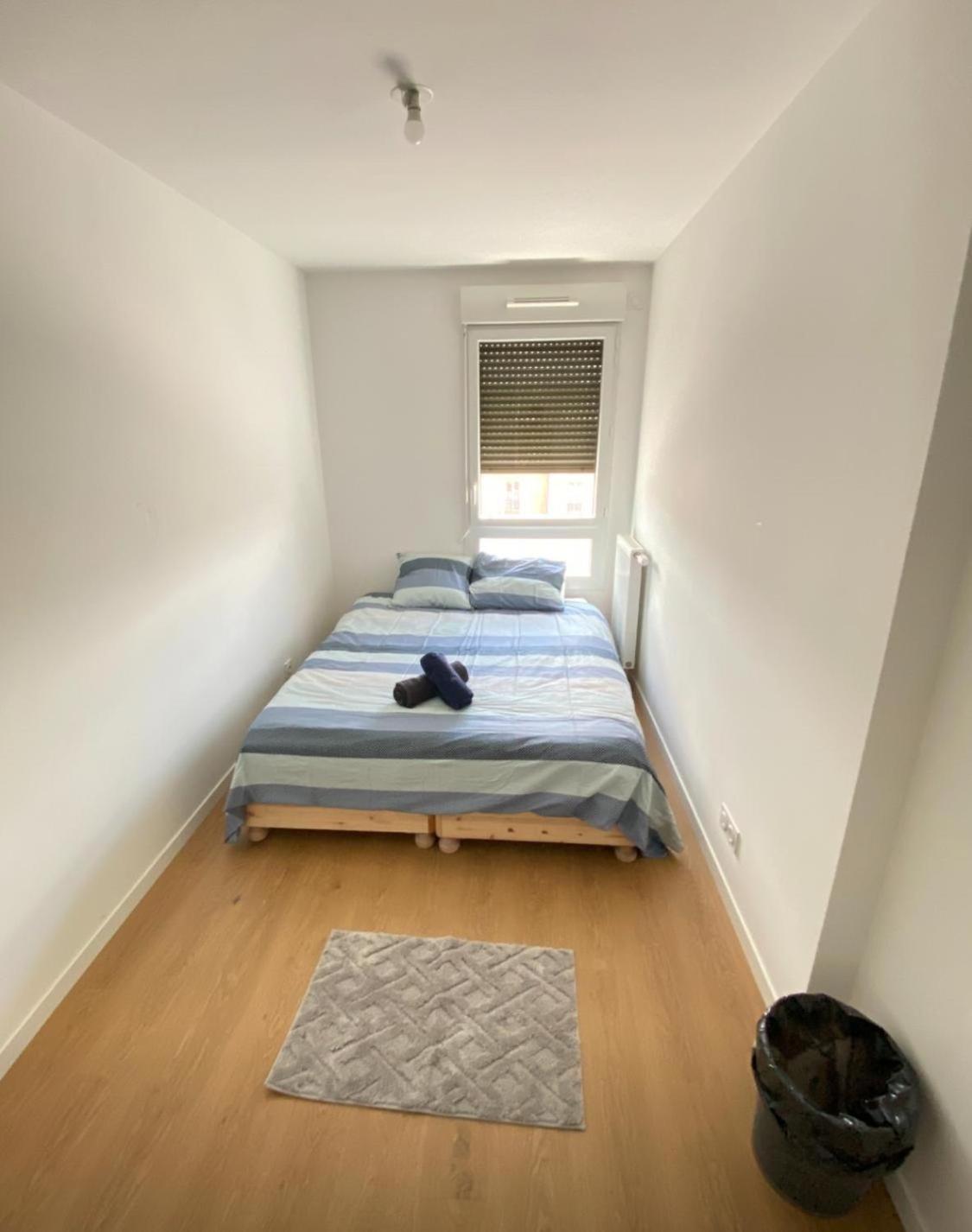 Charme Citadin Apartment Villemomble Exterior photo